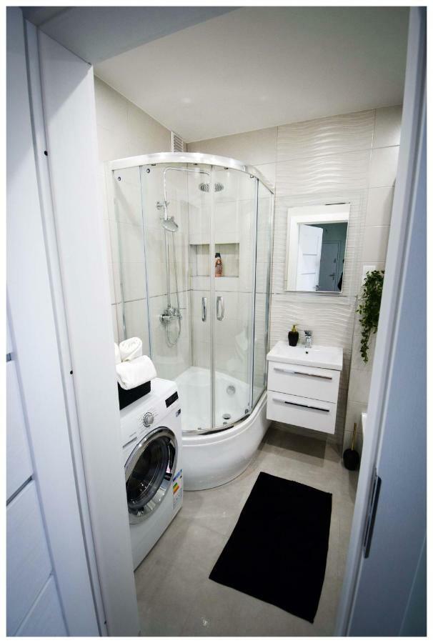 Color 24 Premium Apartment สตาโลวา โวลา ภายนอก รูปภาพ